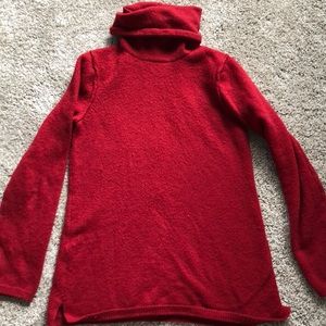 Red Gap turtle neck
